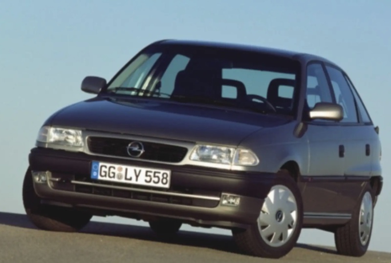 Лобовое стекло Opel Astra F